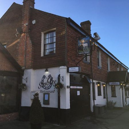 The White Hart Pub And Rooms Кранлей Стая снимка